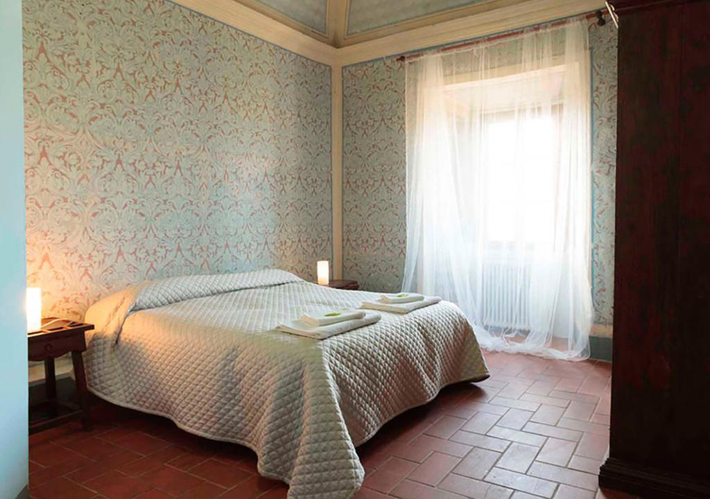 Locanda Al Castello Di Sorci อันกิอารี ภายนอก รูปภาพ